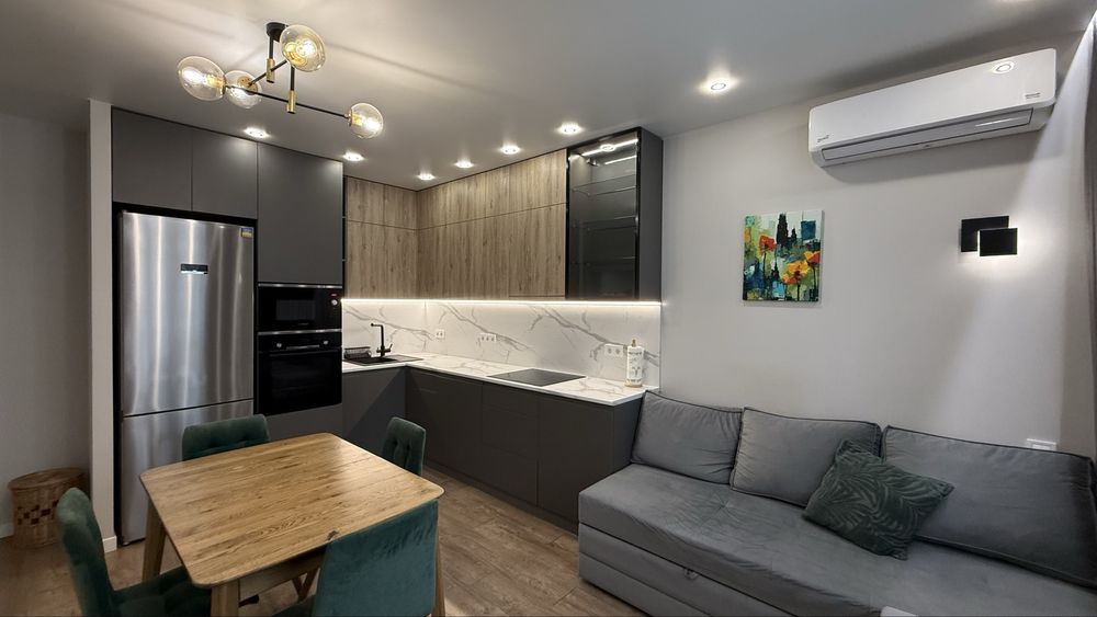 Оренда 3х кімнатної, вул. Олександра Олеся 6б, ЖК Варшавський