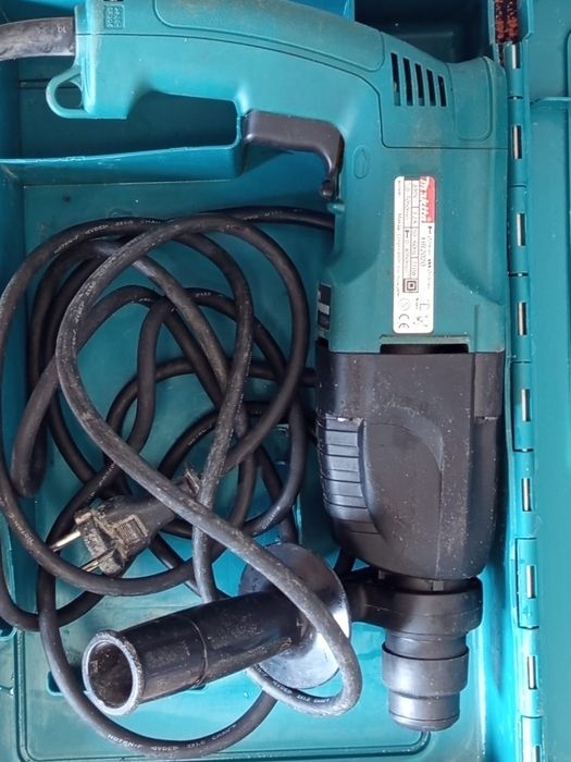 Martelo perfurador Makita sds plus