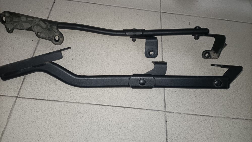 Rack estrutura suporte top case Givi