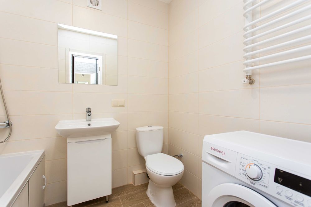 Бам. Поруч парк. Власник. Звітні документи. Квартира подобово