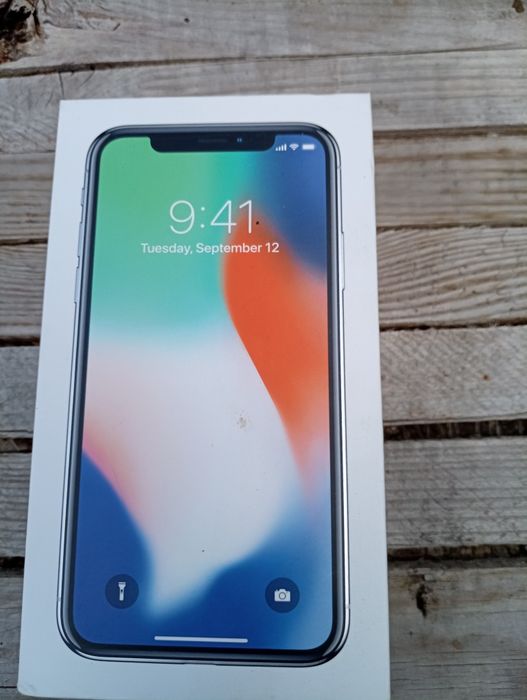 Пустые коробки планшета.