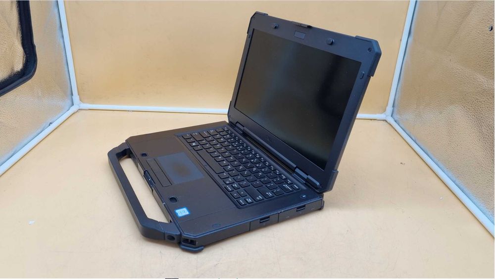 Laptop PANCERNY Dell Latitude 5420 RUGGED i5- 8gen DOTYK