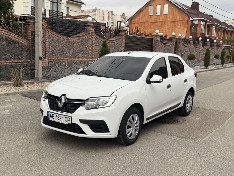 Renault Logan 1.5 дизель 2017 год