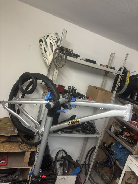 Rama dartmoor street fighter mtb stunt dirt slope na dh fr 26 xc trek