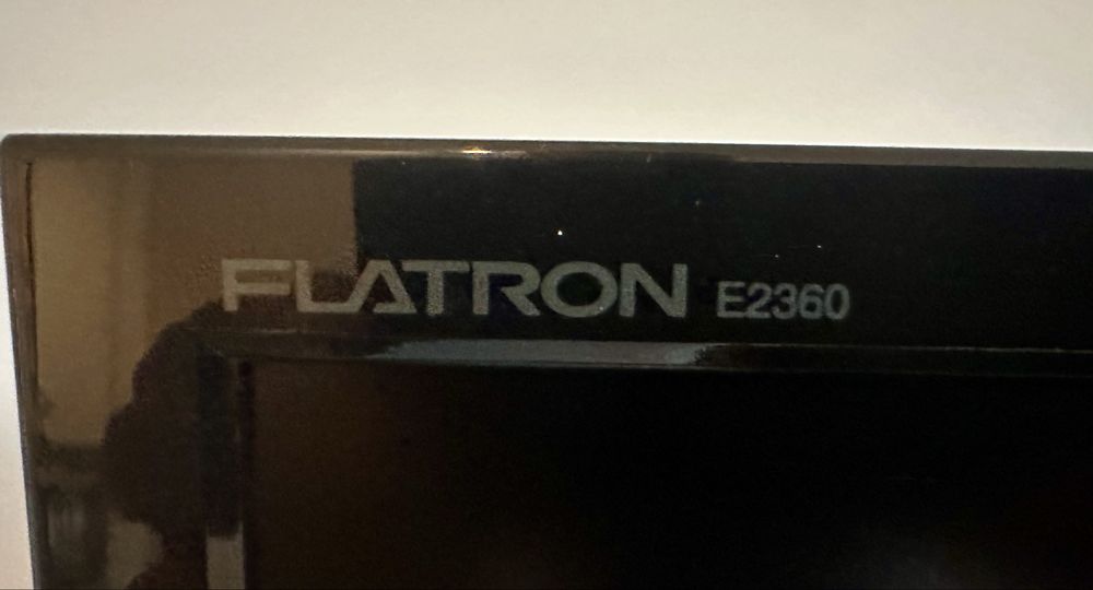 Ecran LG flatron 2360v