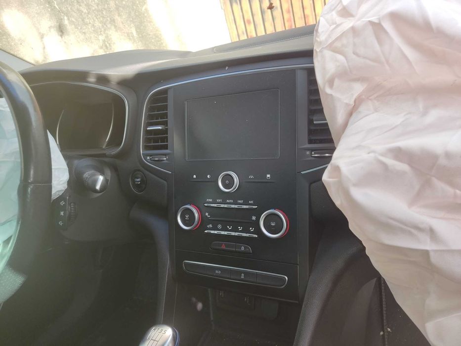 Megane IV GT Line 2016 Acidentada