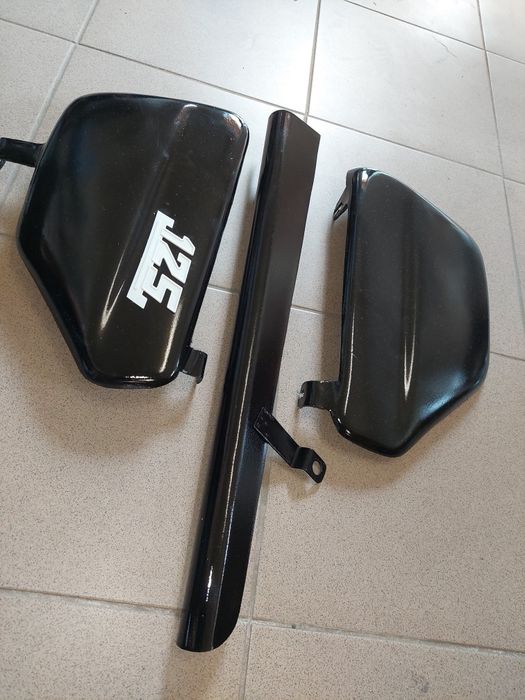 Nowy zestaw naprawczy wsk125 175 oslony rama kpl
