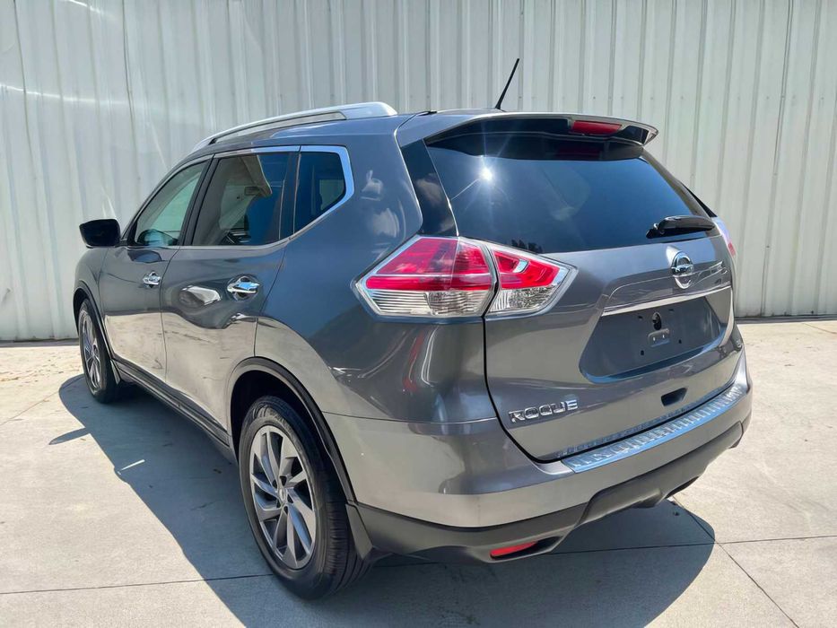 Nissan Rogue SL      2016