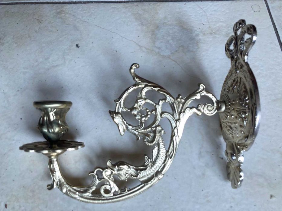 Подсвечник бронза (латунь?) на стену.