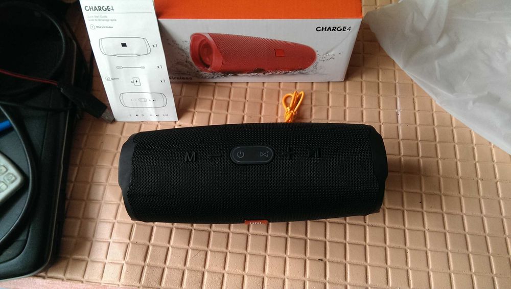 Портативная Bluetooth-колонка JBL Charge 4 с AUX, USB, SD, FM и Blueto