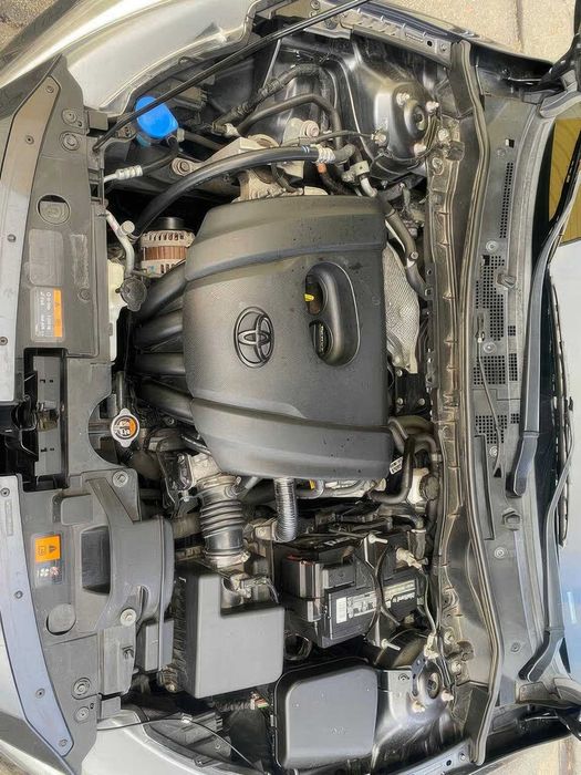 Toyota Yaris LE      2020