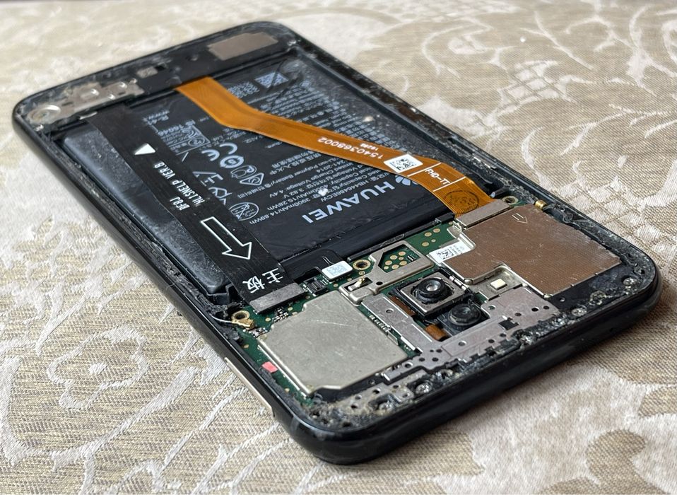 Huawei Mate 20 Lite, 4/64, android 10, NFC