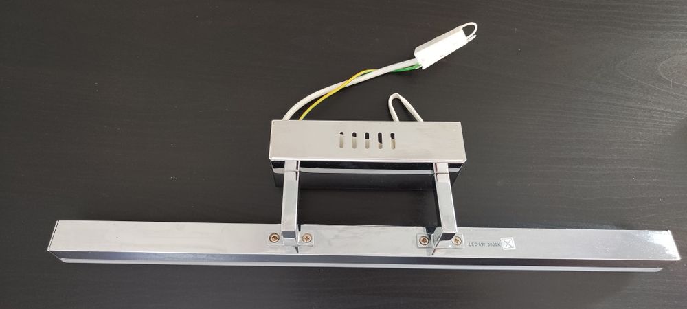 Lampa łazienkowa LED