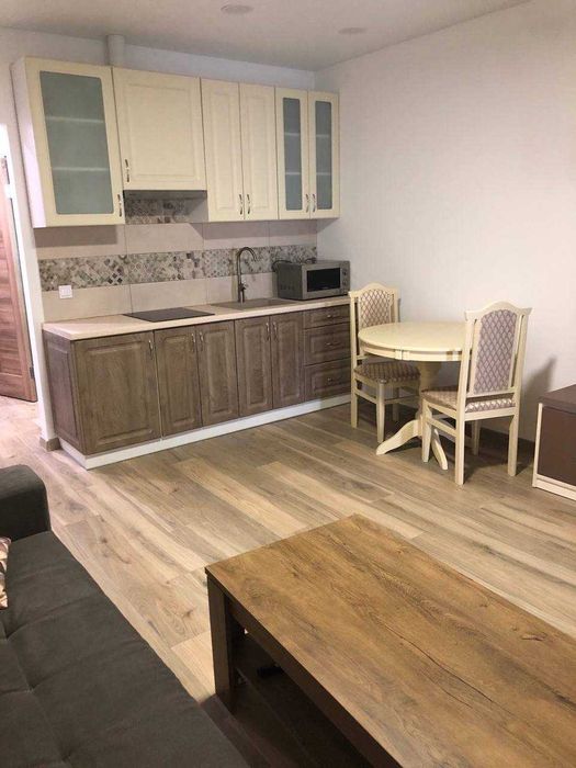 Продаж Євро-2к.квартира(46м2). Кам`янська 125. м.Вирлиця-3хв.