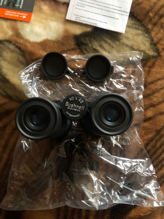 Бінокль Bushnell Excursion 10*42