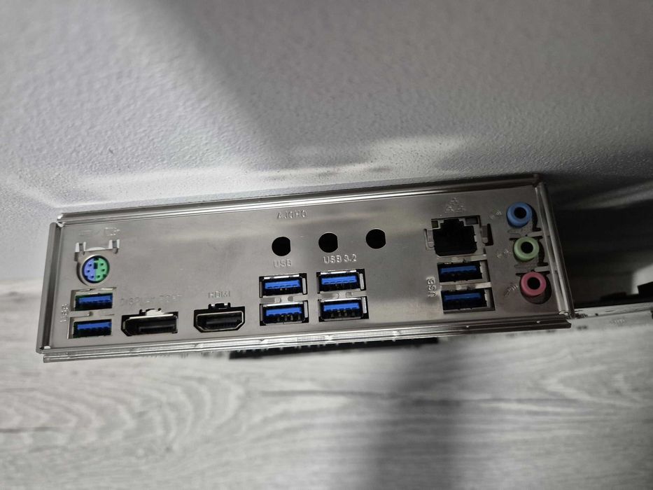 ігрова AM4 материнка ASRock X570 Phantom Gaming 4. Trade-in