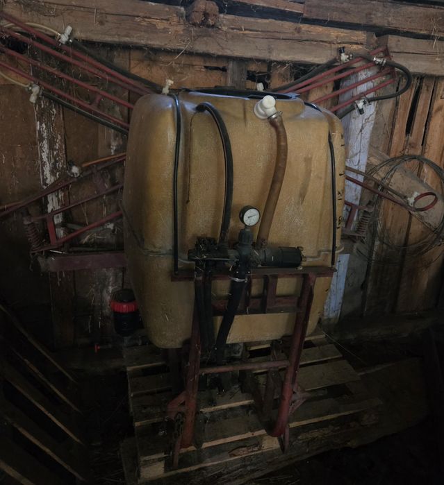 Opryskiwacz podwieszany 400l