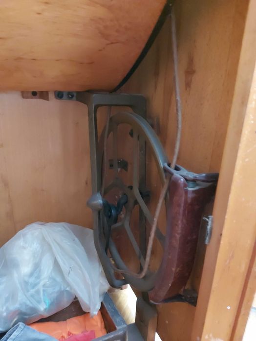 Швейна машина ПМЗ ім. Калинина. в робочому стані