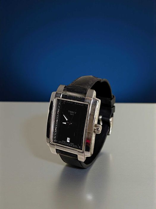 Tissot TXL Lady T061.310.16.051.00 – elegancki zegarek