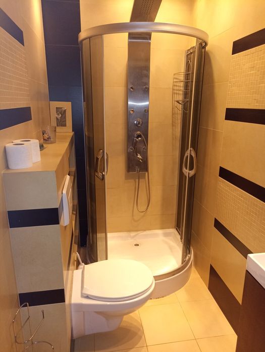 Pokoje, kwatery, parking