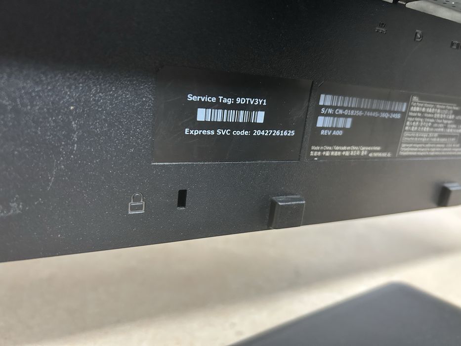 Monitor biznesowy DELL 27 cali U2713HMt