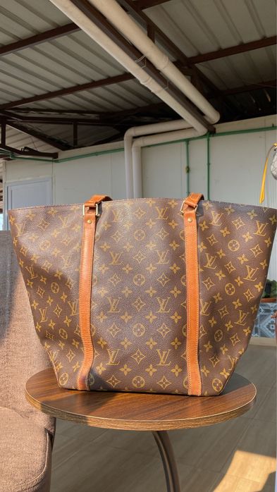 Bolsa linda muito estimada