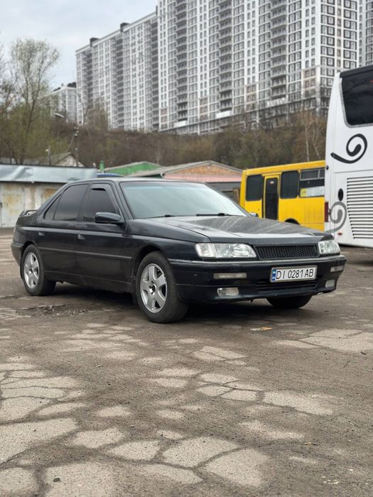 Автомобіль Peugeot 605 V6