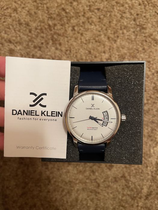 Годинник Daniel Klein