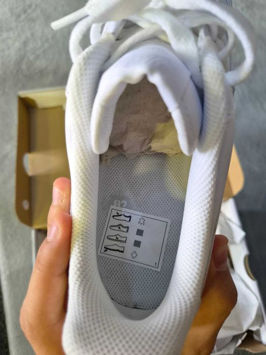 Nowe buty Nike Air Force 1 '07 Białe rozmiar 43