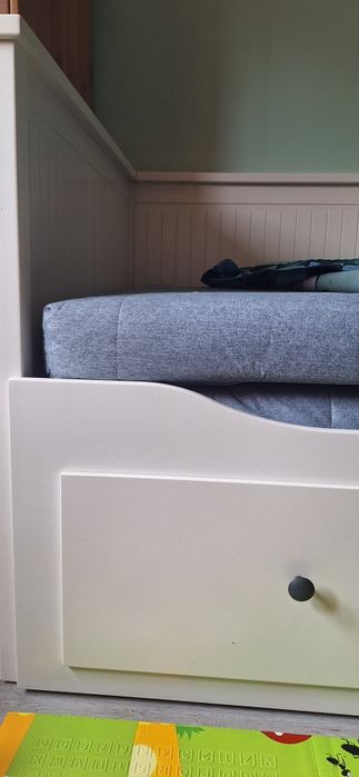 Cama dupla Hemnes Ikea + 2 colchões