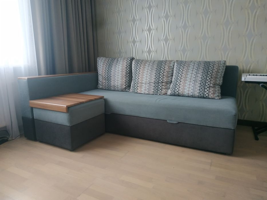 Продам диван в дуже хорошому стані