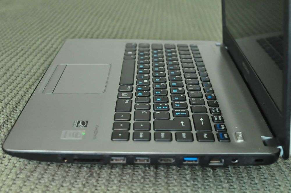 Игровой ноутбук Acer Medion (4 ядра /8Gb/500Gb/video  2Gb)