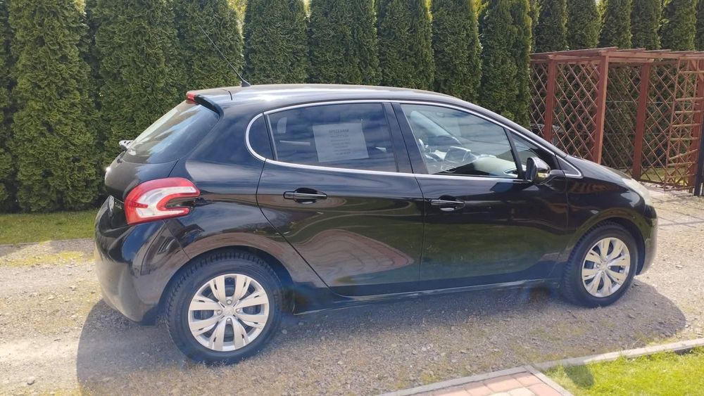 Peugeot 208 Peugeot 208  1.4 HDI