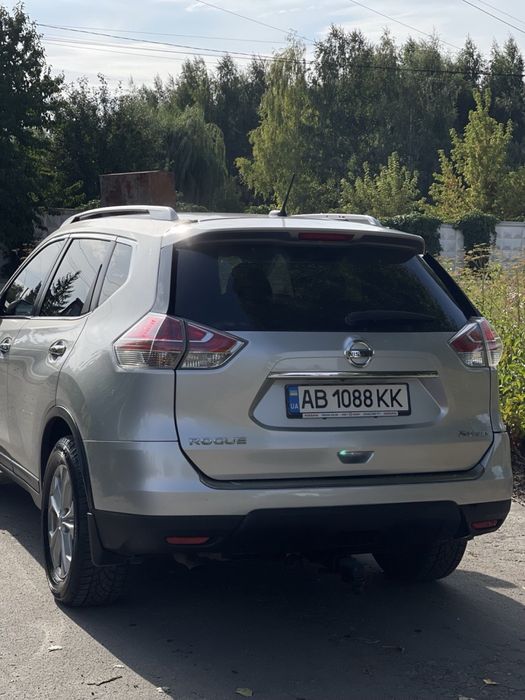 Продам Nissan Roug