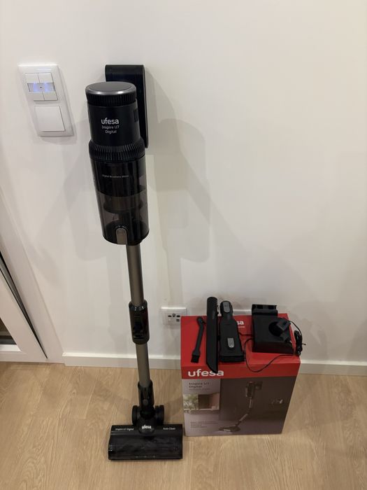 Aspirador vertical UFESA