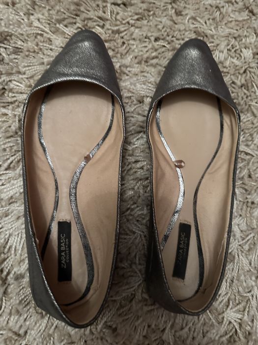 Sabrinas cinzentas brilhantes Zara