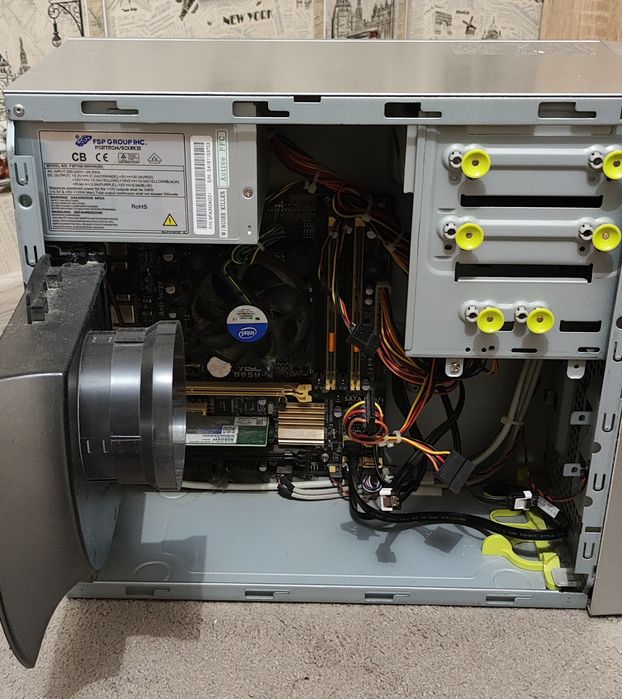 PC Intel i7 | PC AMD Athlon II X2