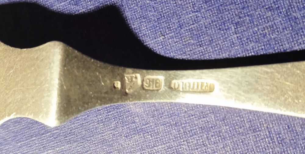 Faca de Manteiga em Prata