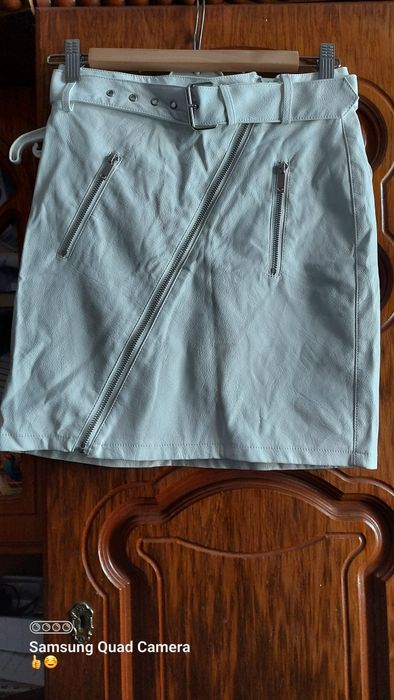 Nowa skórzana spódnica Mohito 32.