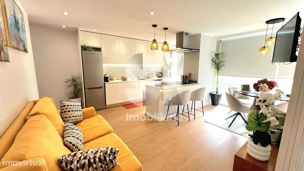 T1+1 Remodelado, Mobilado, c/Garagem e Ótimas Áreas — Póvoa De Varzim, Beiriz E Argivai, Porto
