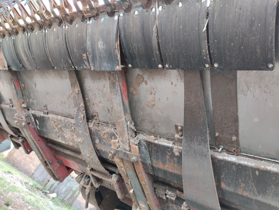 Комбайн зернозбиральний Case 2166