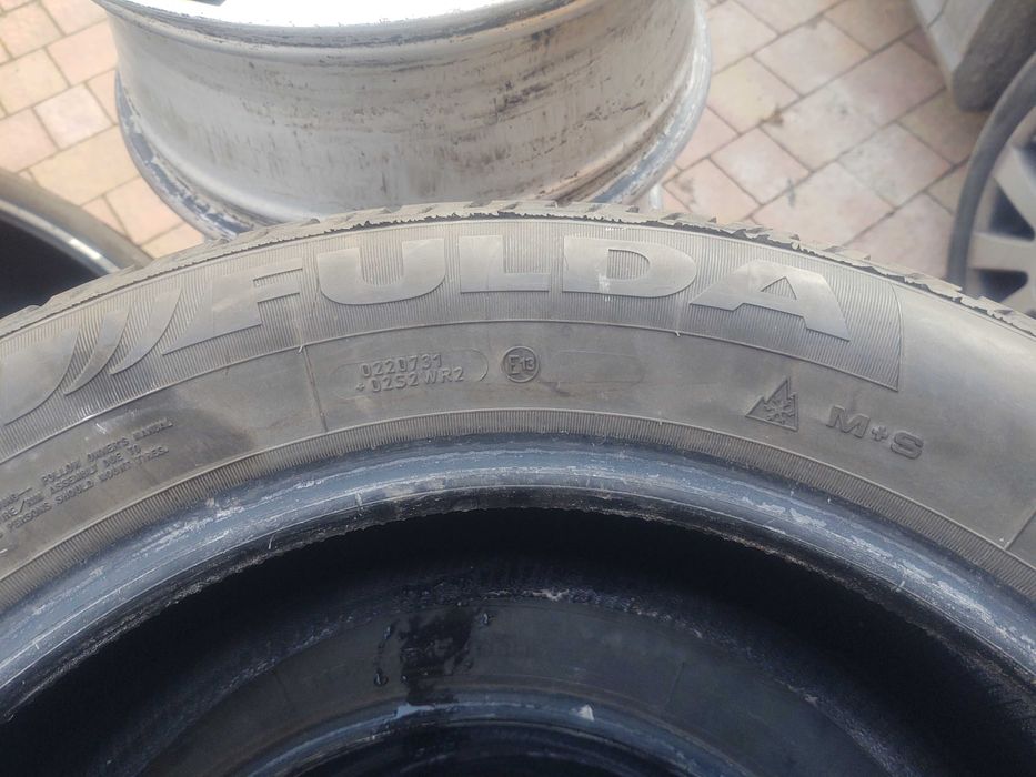 Opony zimowe 215/60/R17
