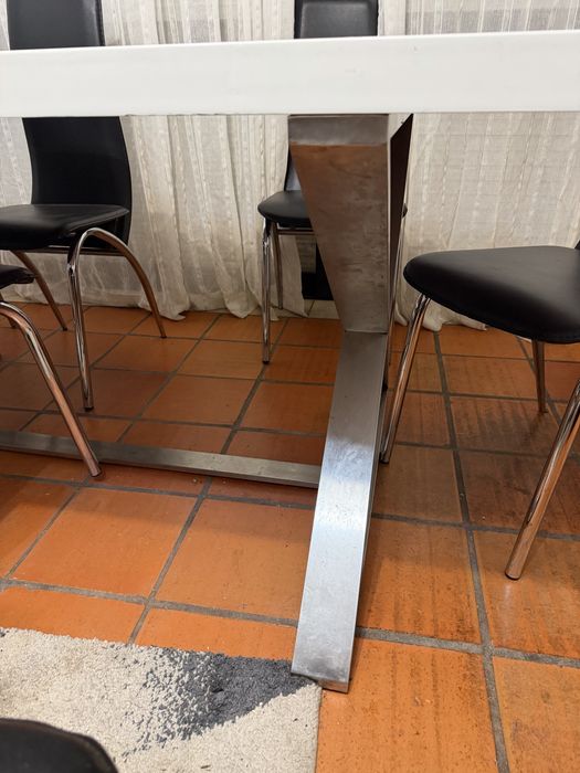 Mesa de sala de jantar