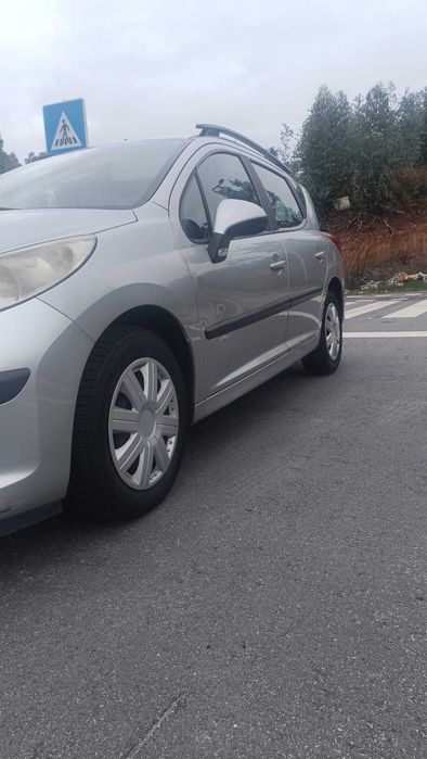 Peugeot 207 SW 1.4 Gasolina - Único Dono