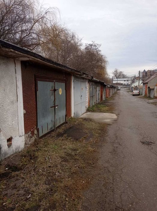 Довгострокова оренда  цегляного гаража в  кооп. № 12 по вул. Героїв Майдану