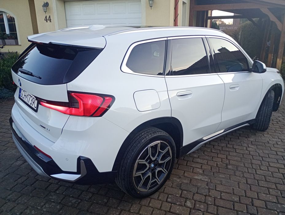 Sprzedam BMW X1 U11 2023r. 2.0 benz.prywatnie X Drive, automat,