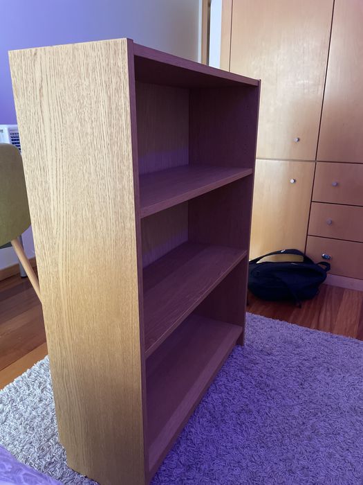 estante com 3 parteleiras