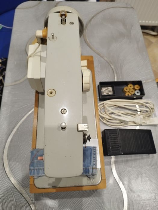 Швейная машинка Чайка 132 м