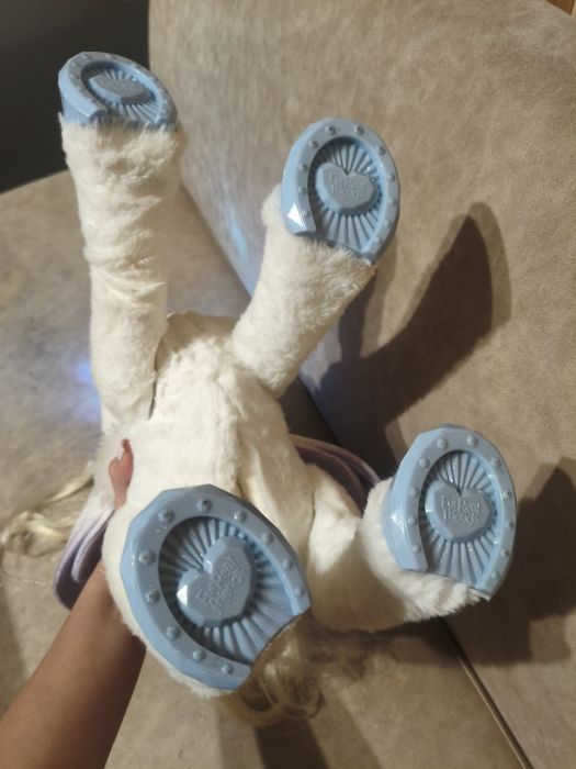 інтерактивна іграшка Єдиноріг StarLily із серії FurReal Friends від Ha