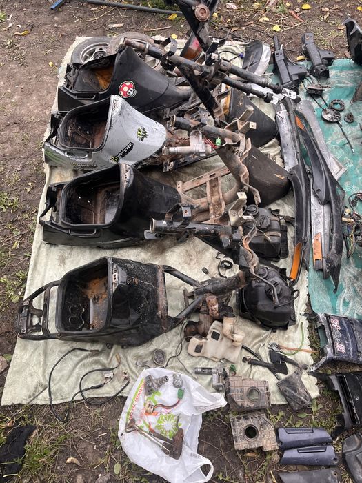 Продам запчастини до скутера сузукі сепія